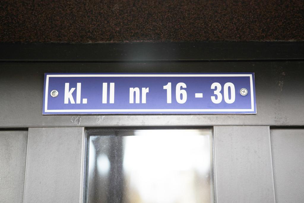 Magnetic Apartment Jerozolimskie B Варшава Экстерьер фото